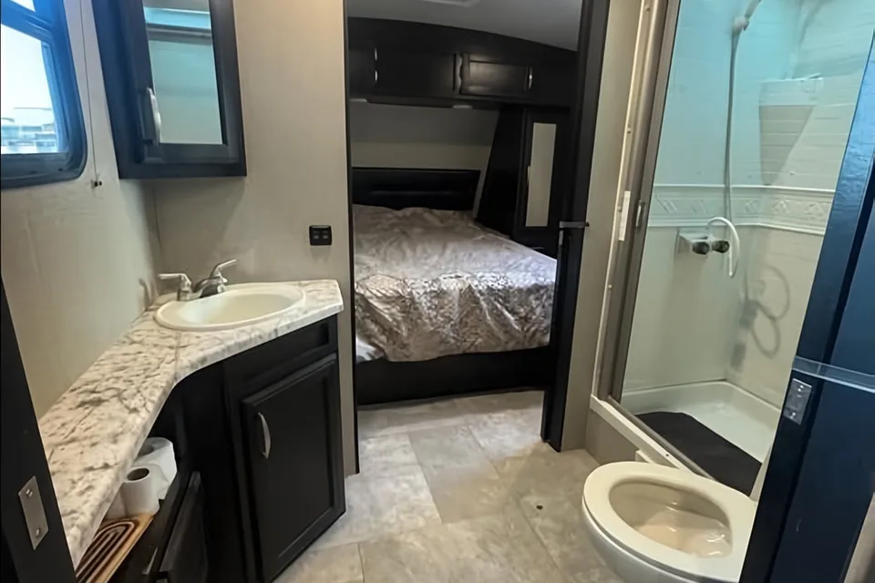Grand Design Imagine 3170BH Travel Trailer