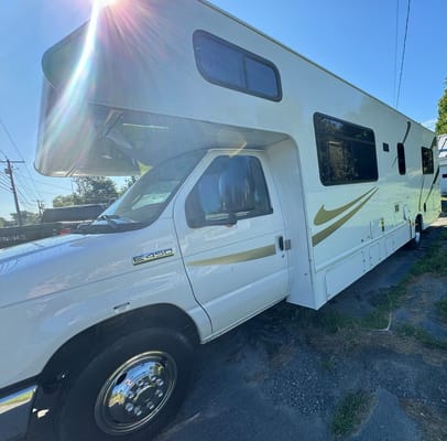 2017 Thor Majestic Motorhome - Jackson RV Rental