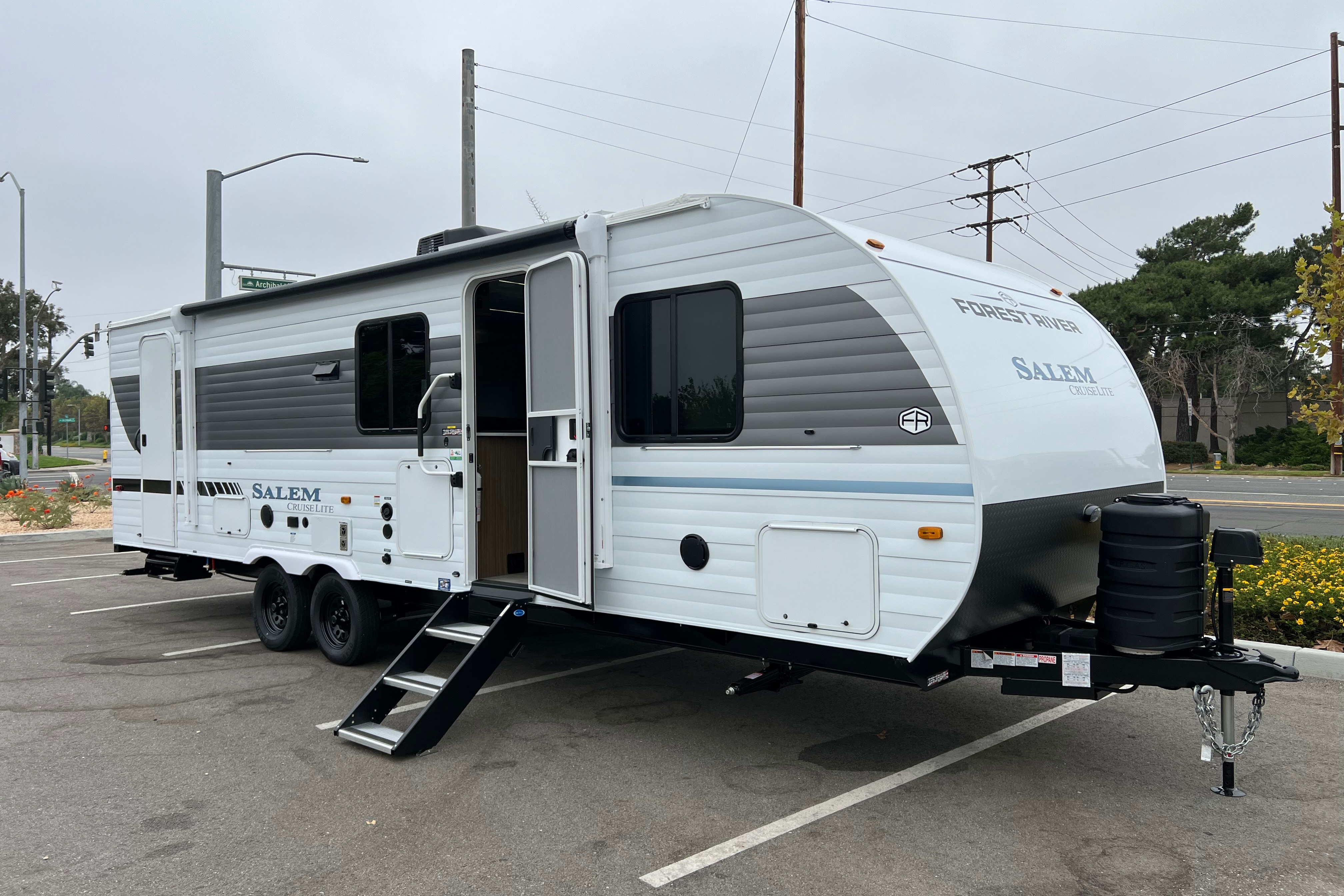 Getaway Adventure Rentals 263BHXL Travel Trailer