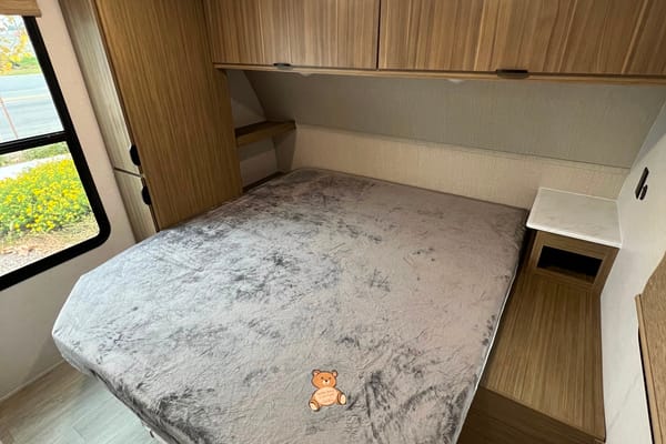Getaway Adventure Rentals 263BHXL Travel Trailer