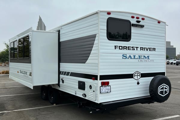 Getaway Adventure Rentals 263BHXL Travel Trailer
