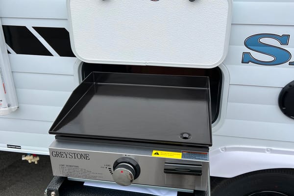 Getaway Adventure Rentals 263BHXL Travel Trailer