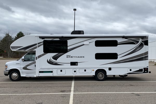 Bird Girl-Jayco Greyhawk 31F Class C
