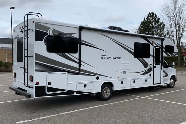 Bird Girl-Jayco Greyhawk 31F Class C