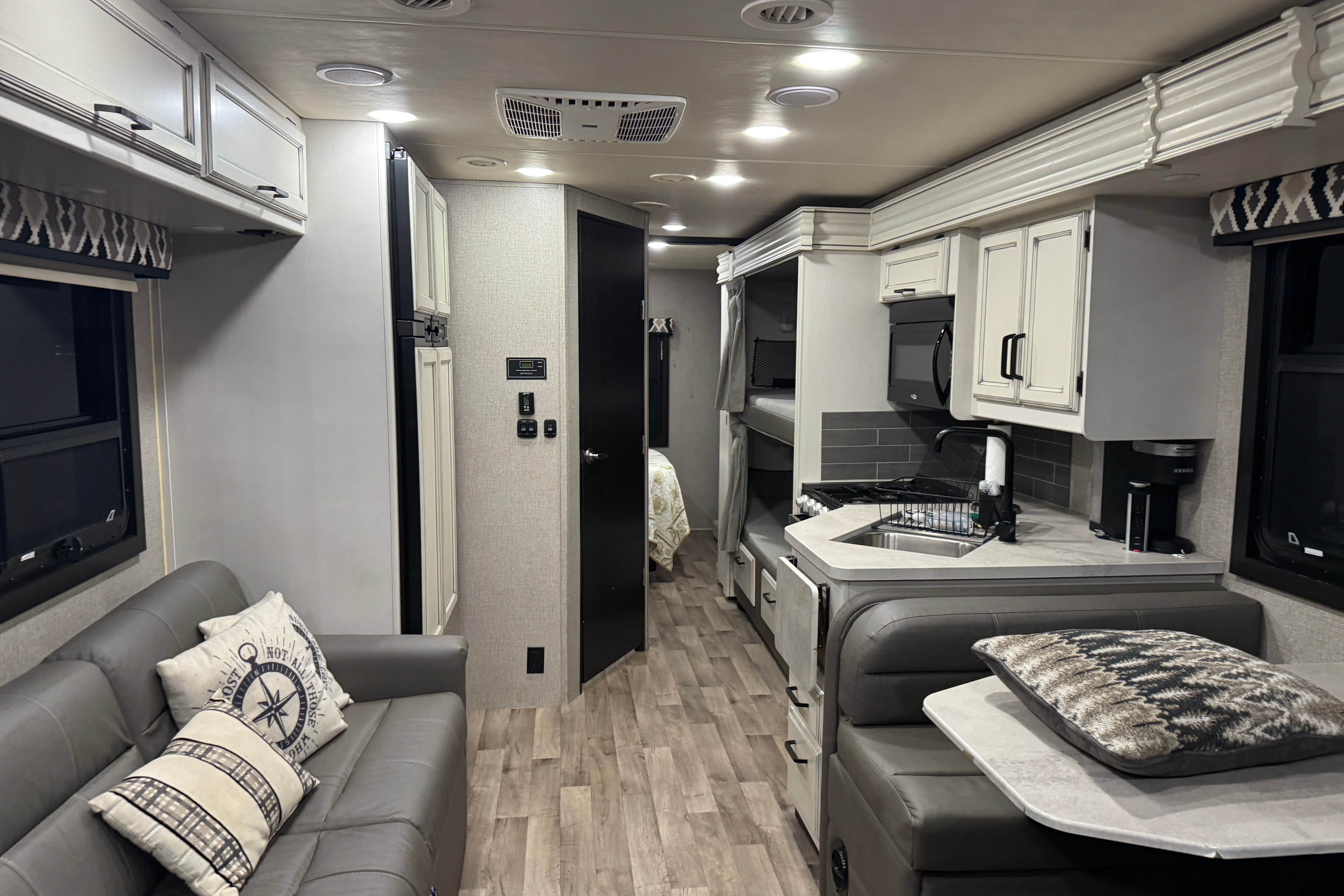 Bird Girl-Jayco Greyhawk 31F Class C