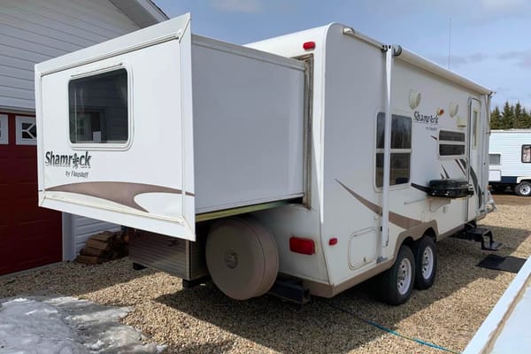 John's Flagstaff Shamrock Travel Trailer