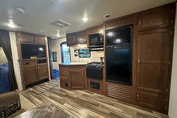 Berron's Jayco 2018 Jayflight Baja edition Travel Trailer