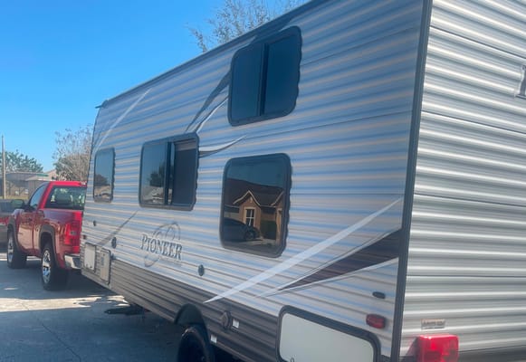 MELBERTSINC Heartland Pioneer Travel Trailer