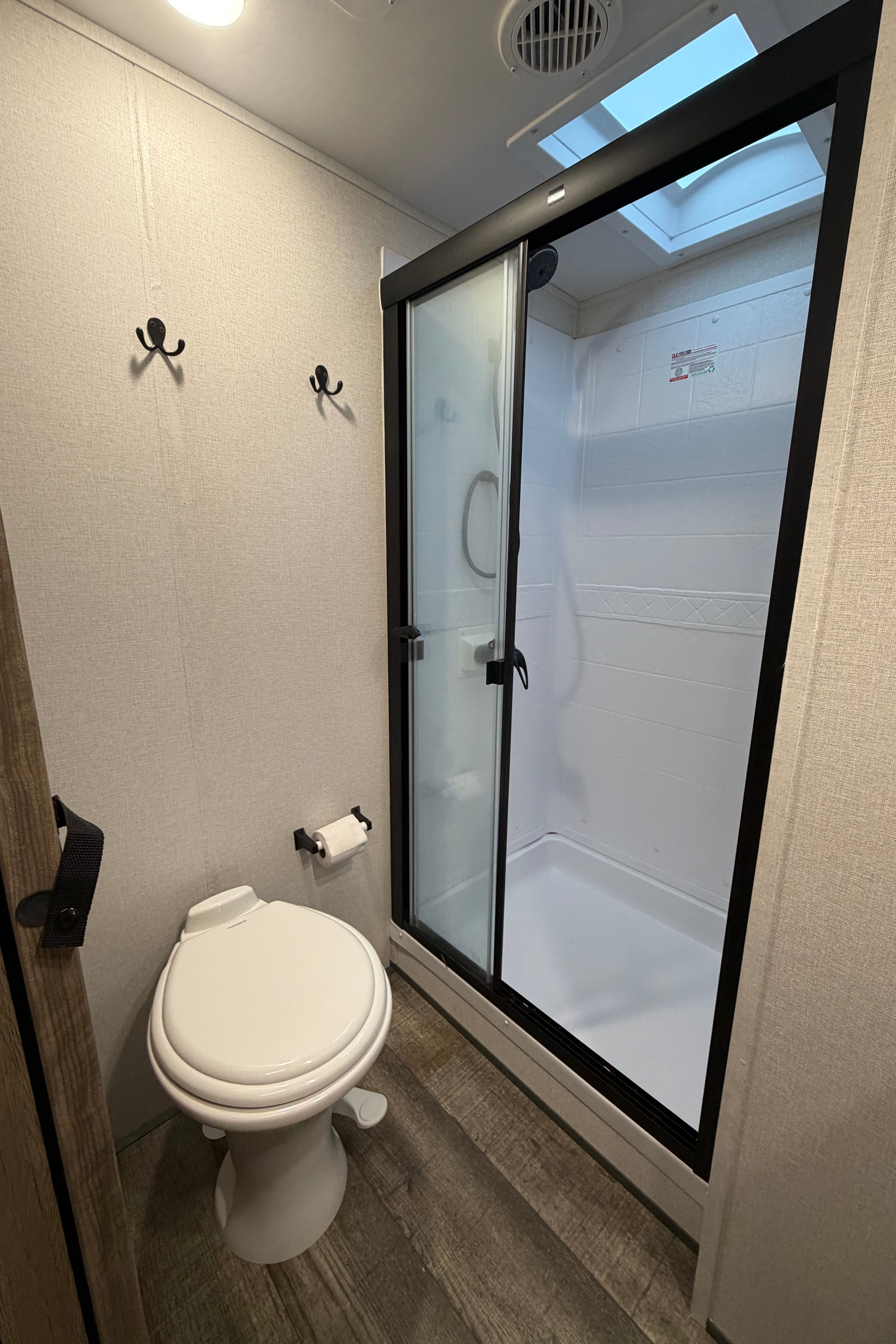 Luxury RV Experience Delivered to You | Sleeps 8