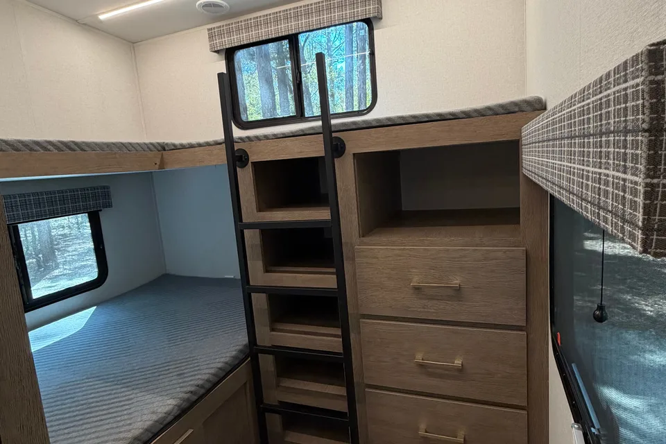 Luxury RV Experience Delivered to You | Sleeps 8