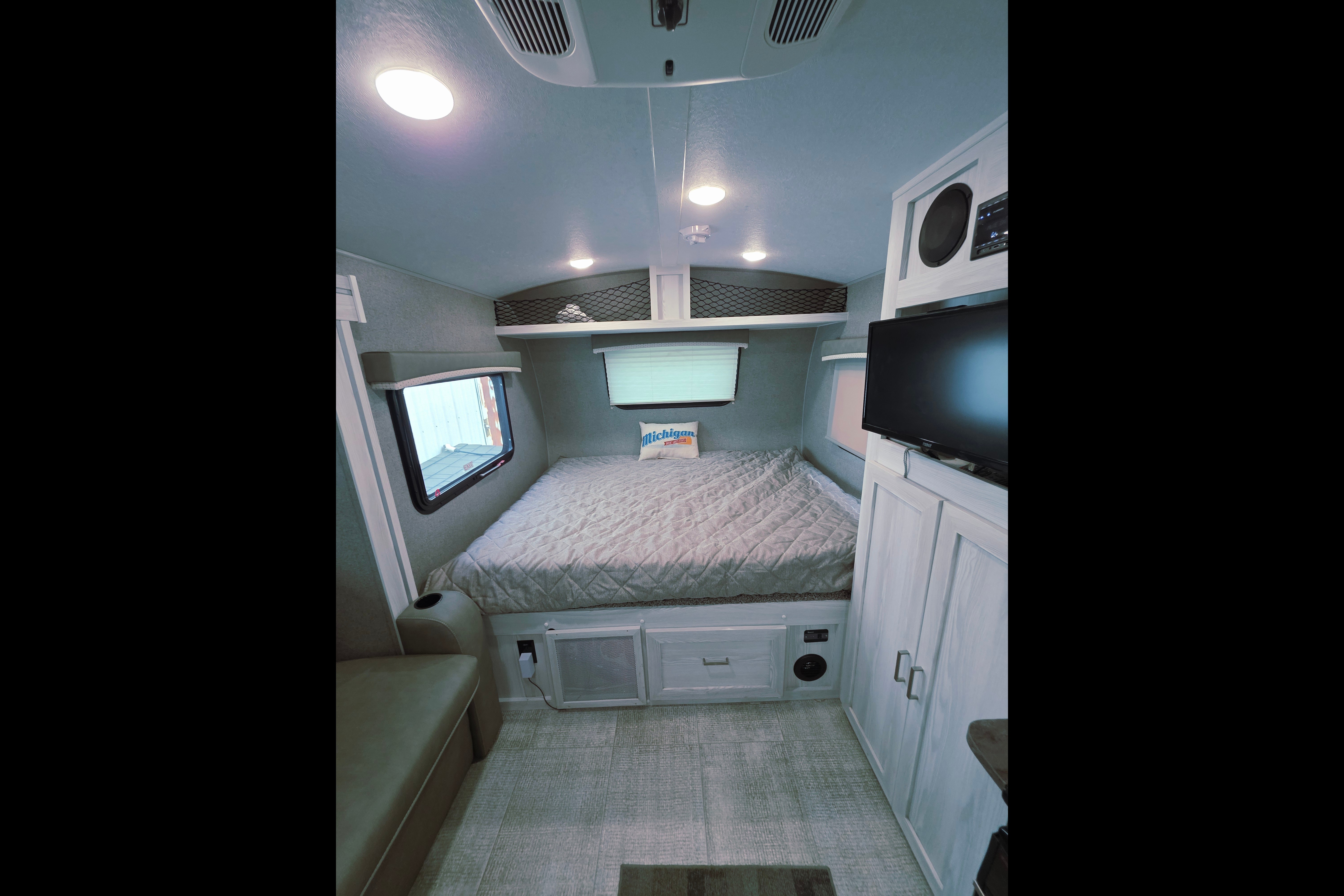 The Gem Rockwood Geo Pro Travel Trailer