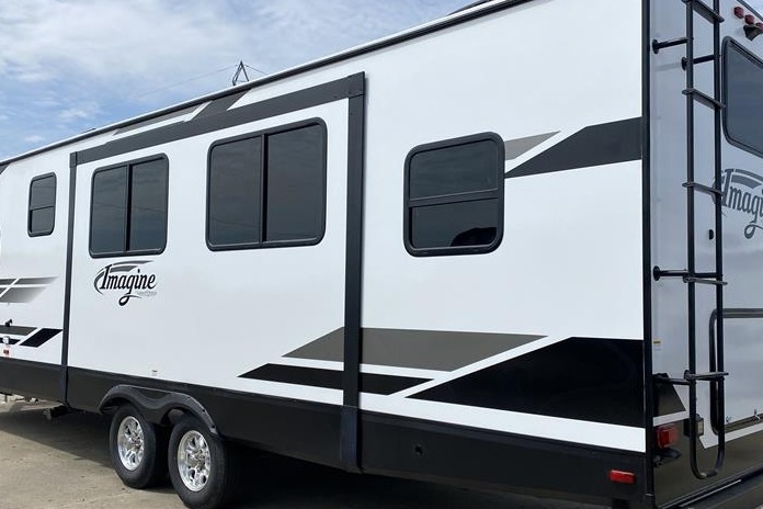 Tropical RV Grand Design Imagine 2910BH Travel Trailer