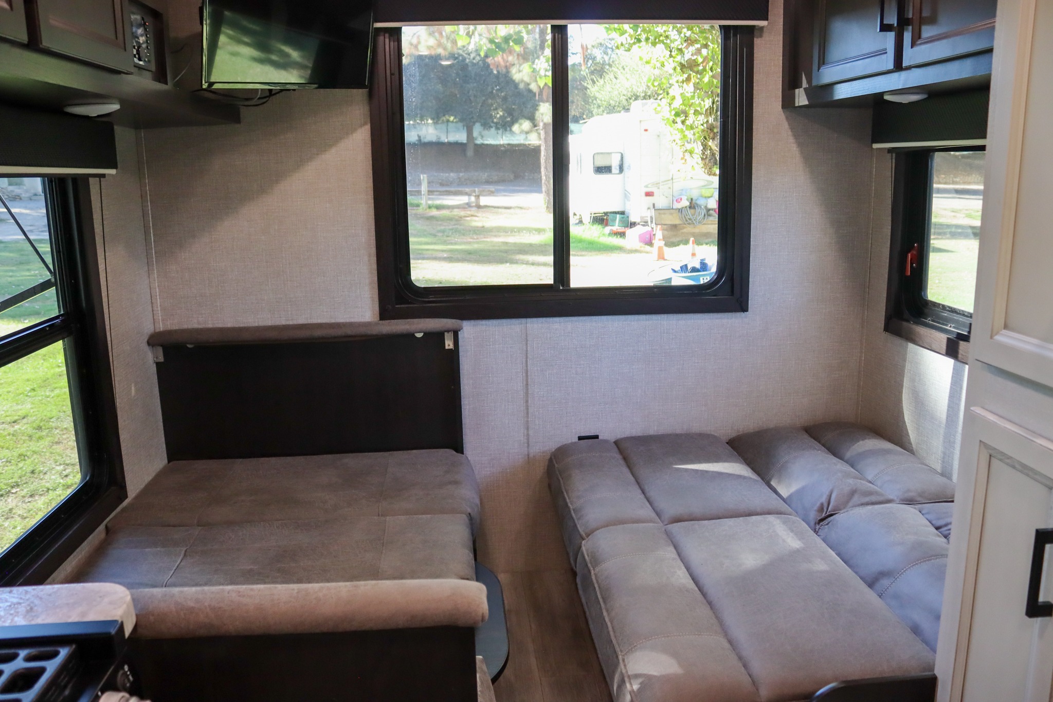 2022 Jayco Jay Flight Rocky Mountain Edition