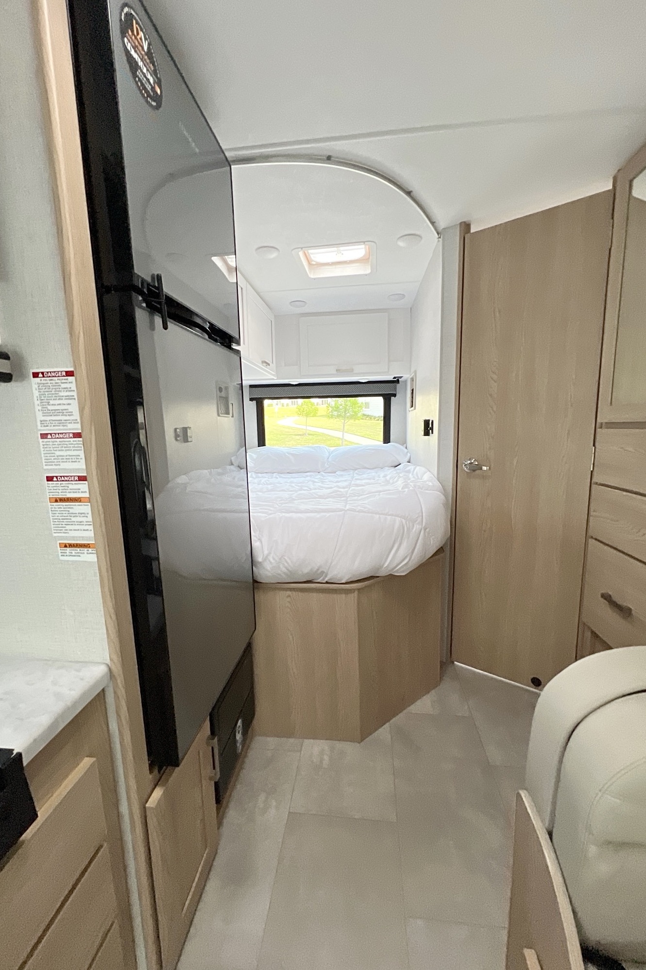 Vacation-Ready New 2026 RV, Sleeps 6 + Free Resort Stay Option