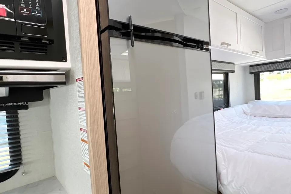 Vacation-Ready New 2026 RV, Sleeps 6 + Free Resort Stay Option