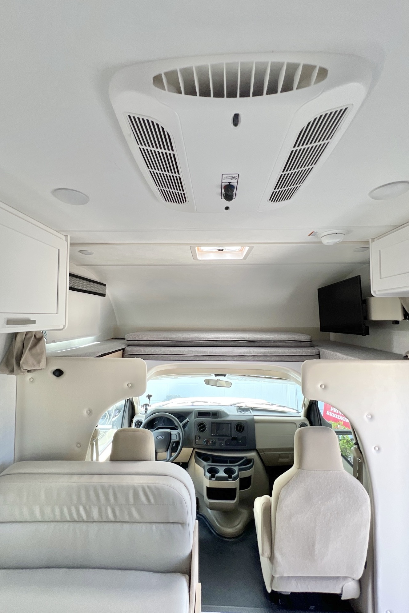 Vacation-Ready New 2026 RV, Sleeps 6 + Free Resort Stay Option