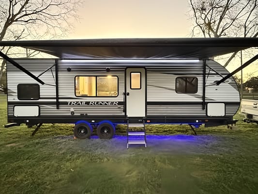Family bunkhouse RV Sleeps 8