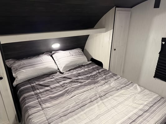 Family bunkhouse RV Sleeps 8