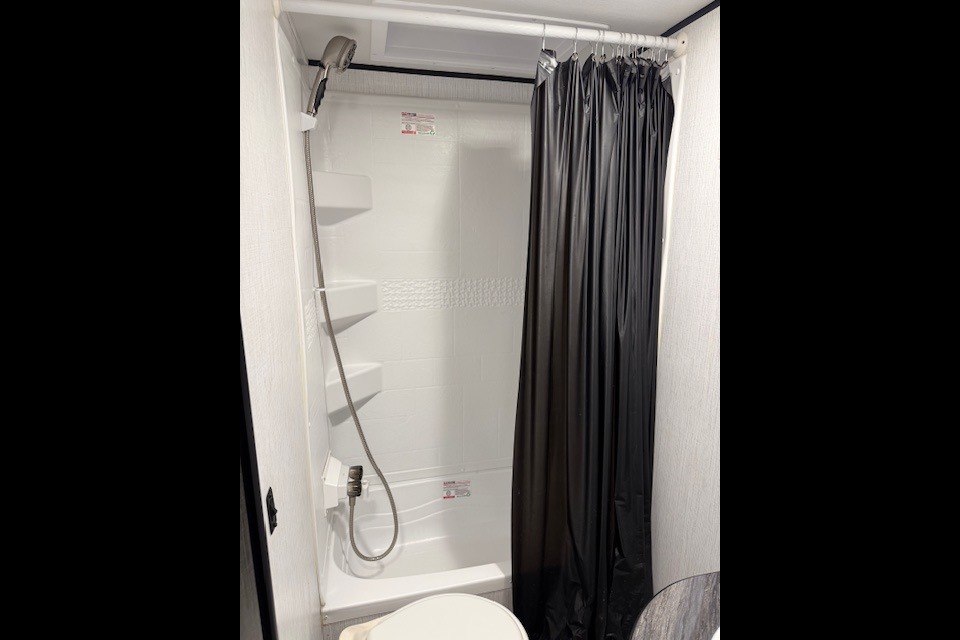 Family bunkhouse RV Sleeps 8