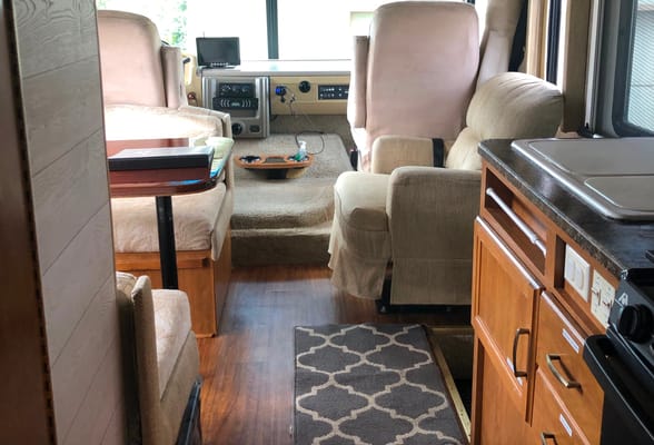 Newly updated! 2007 Fleetwood Terra Class A