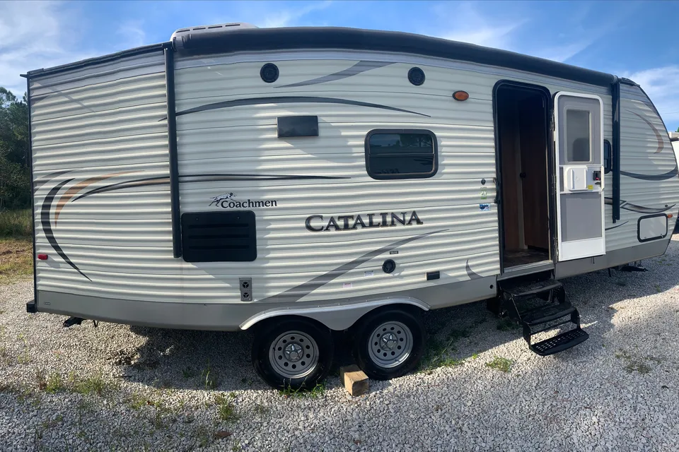 James's Coachmen Freedom Catalina Travel Trailer