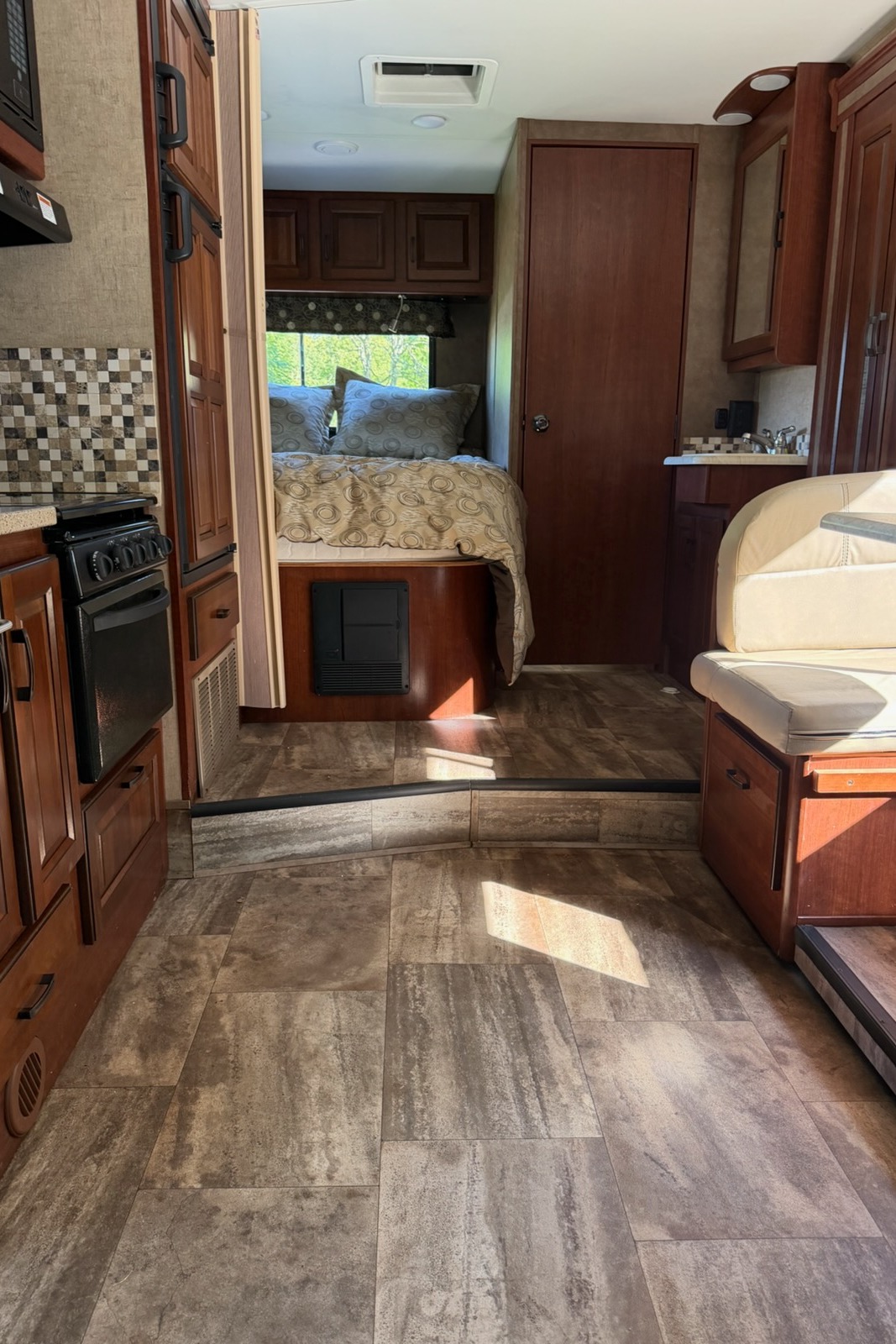 2017 Forester 2291S – Easy, Luxury & Family Fun