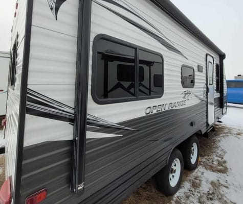 Perfect couples or small family trailer.