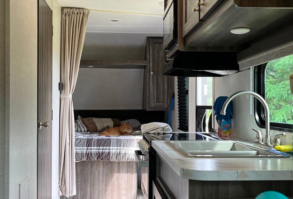 Perfect couples or small family trailer.