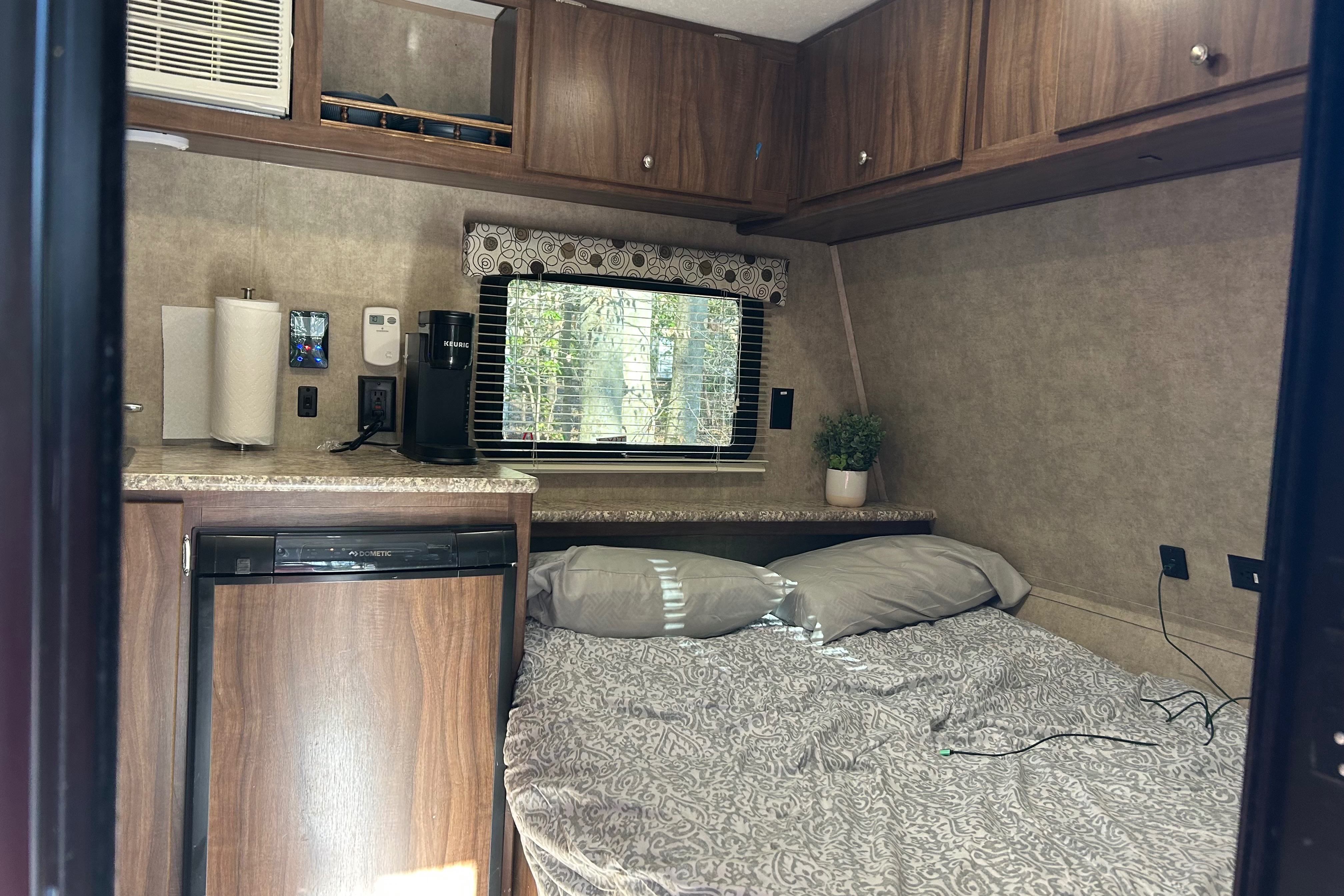 2018 Coachmen Clipper Cadet 16CBH Travel Trailer