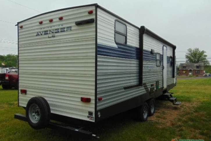 Carey Crew’s Prime Time Avenger 26DBS LE Travel Trailer