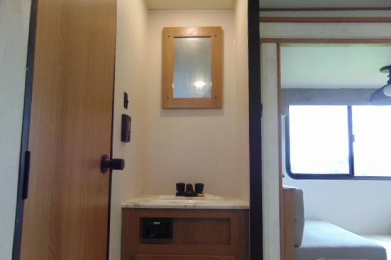 Carey Crew’s Prime Time Avenger 26DBS LE Travel Trailer