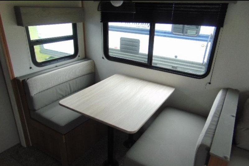Carey Crew’s Prime Time Avenger 26DBS LE Travel Trailer