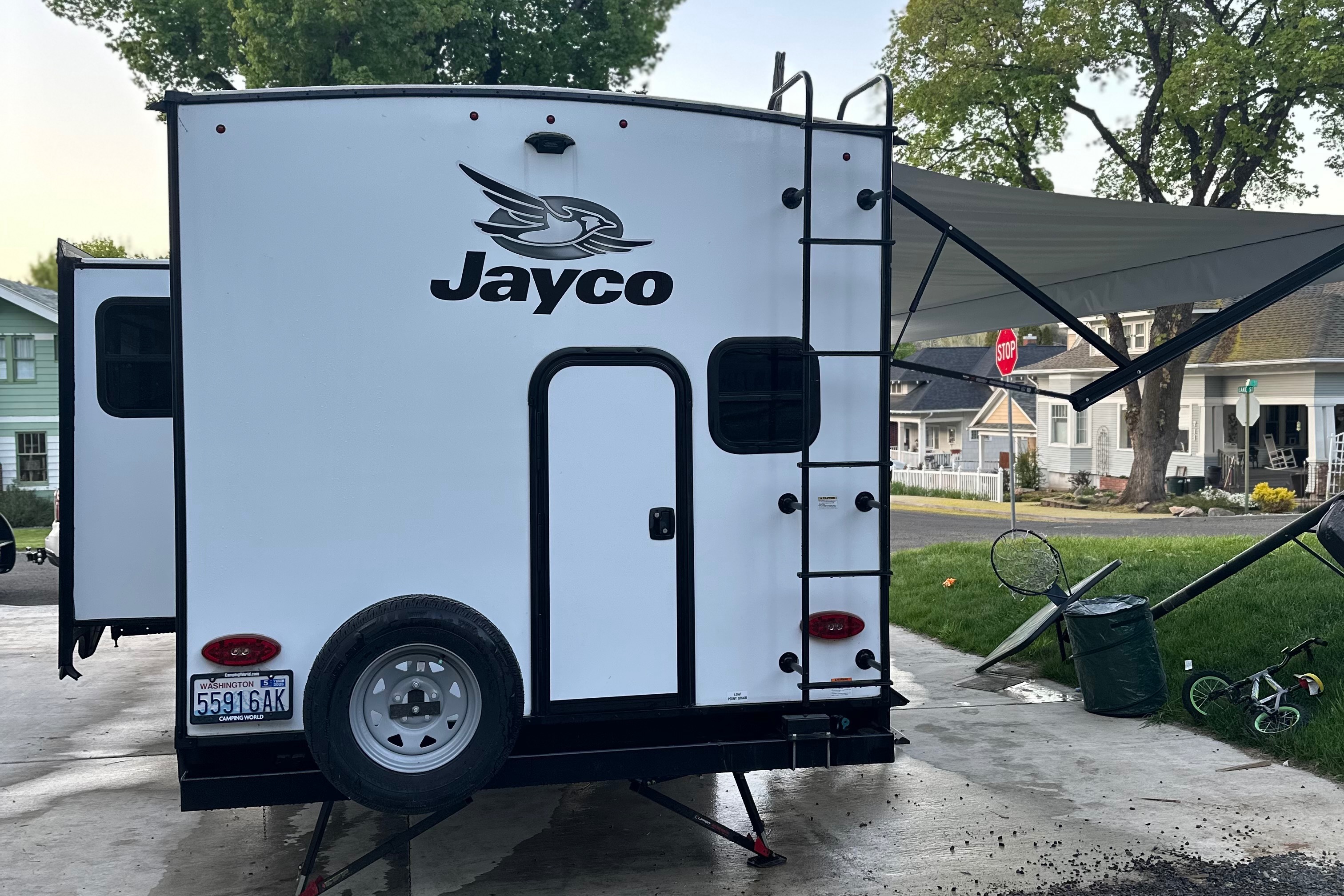 Alcantar Jayco Jayfeather Travel Trailer