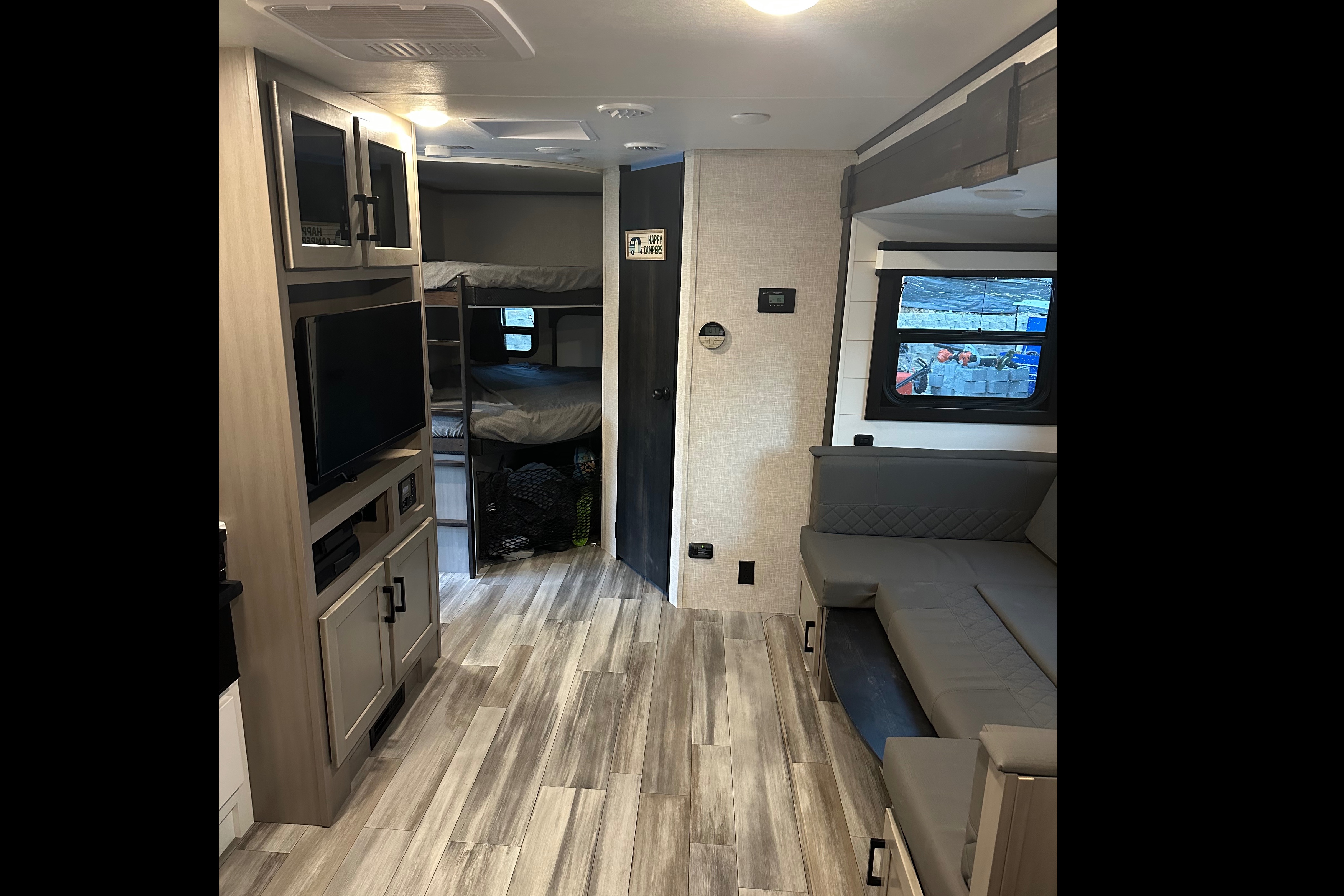 Alcantar Jayco Jayfeather Travel Trailer