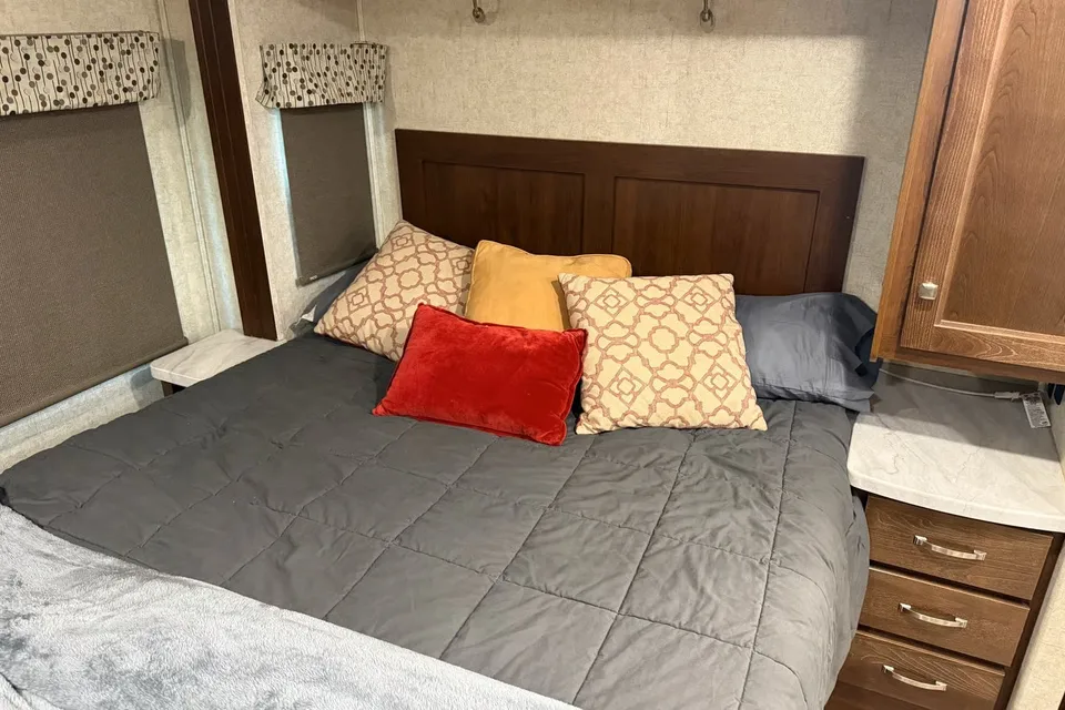 Joshua's Forest River Sunseeker 3050S Class C