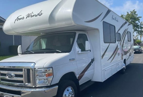 Four Wind Class C RV! Unlimited Miles!