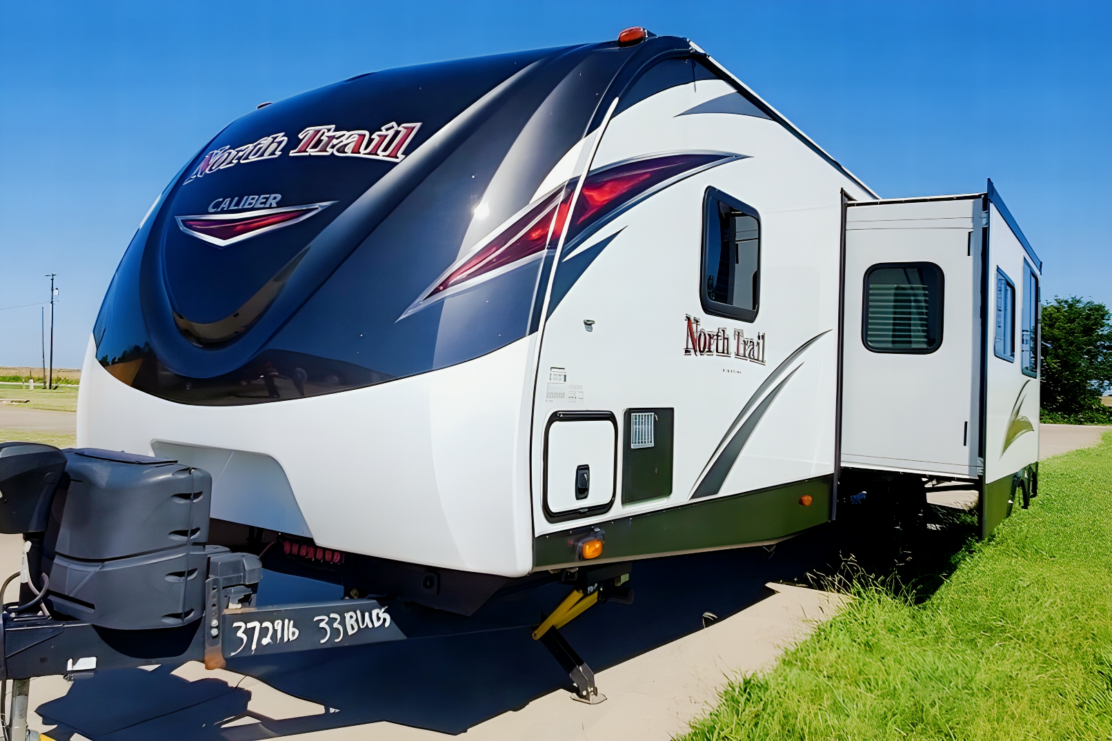 [16] Stress Free RVs - 2018 XXL - North Trail - 2BR /2BA Bunkhouse