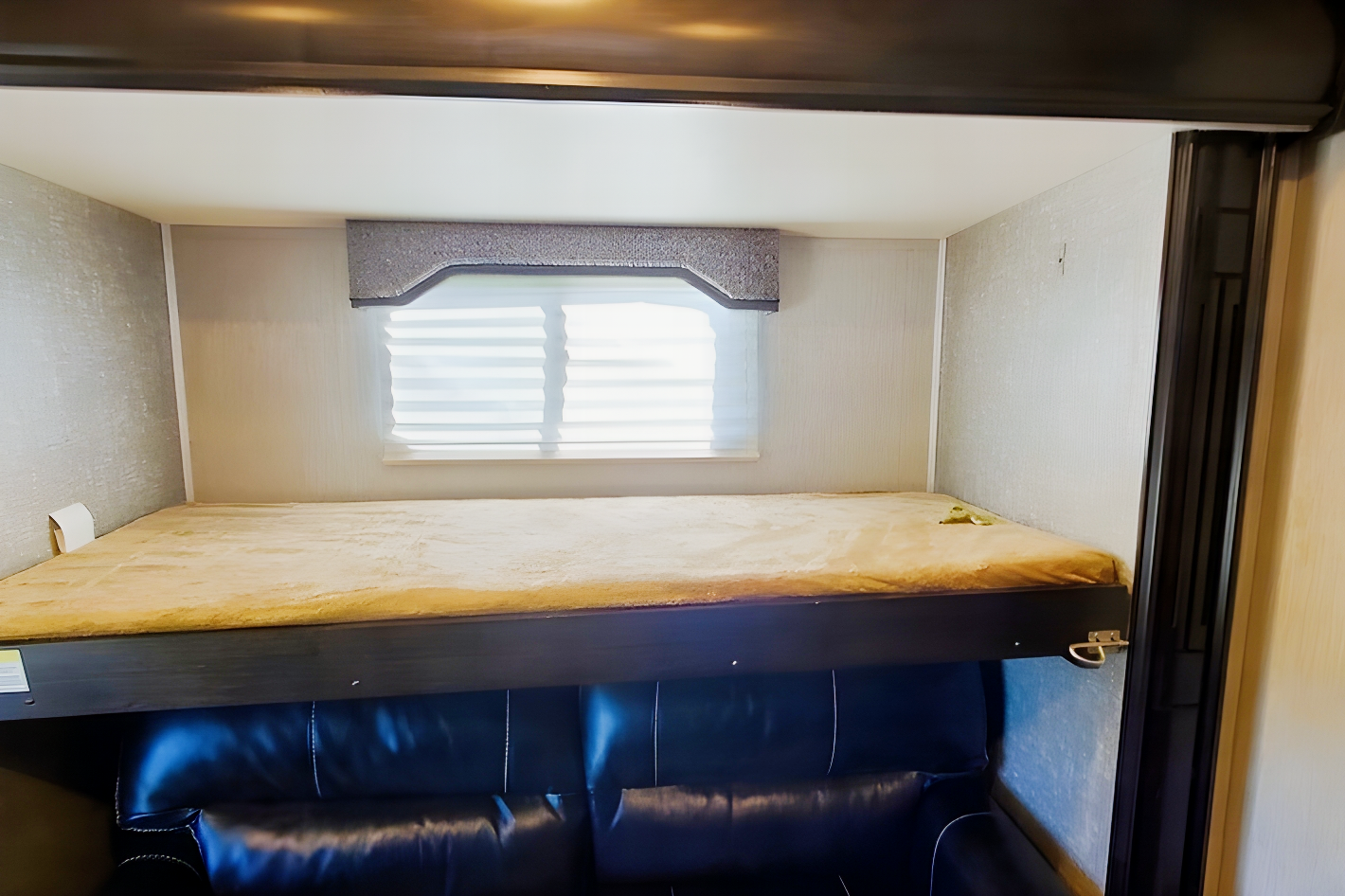 [16] Stress Free RVs - 2018 XXL - North Trail - 2BR /2BA Bunkhouse