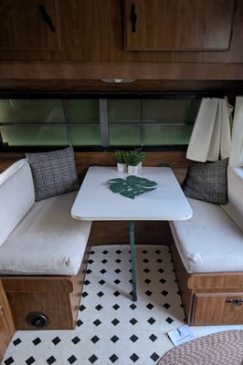 The Brady's Adventurer Manufacturing 20' Travel Trailer