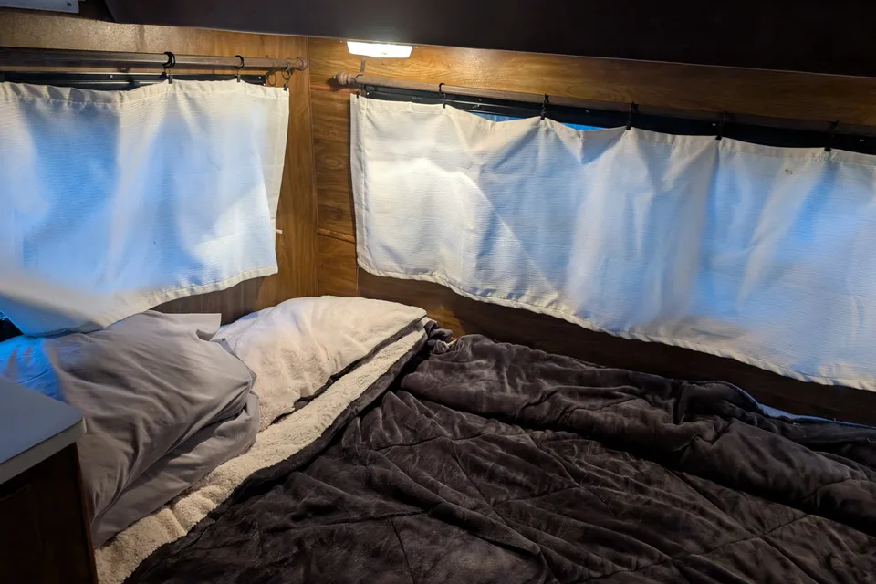The Brady's Adventurer Manufacturing 20' Travel Trailer