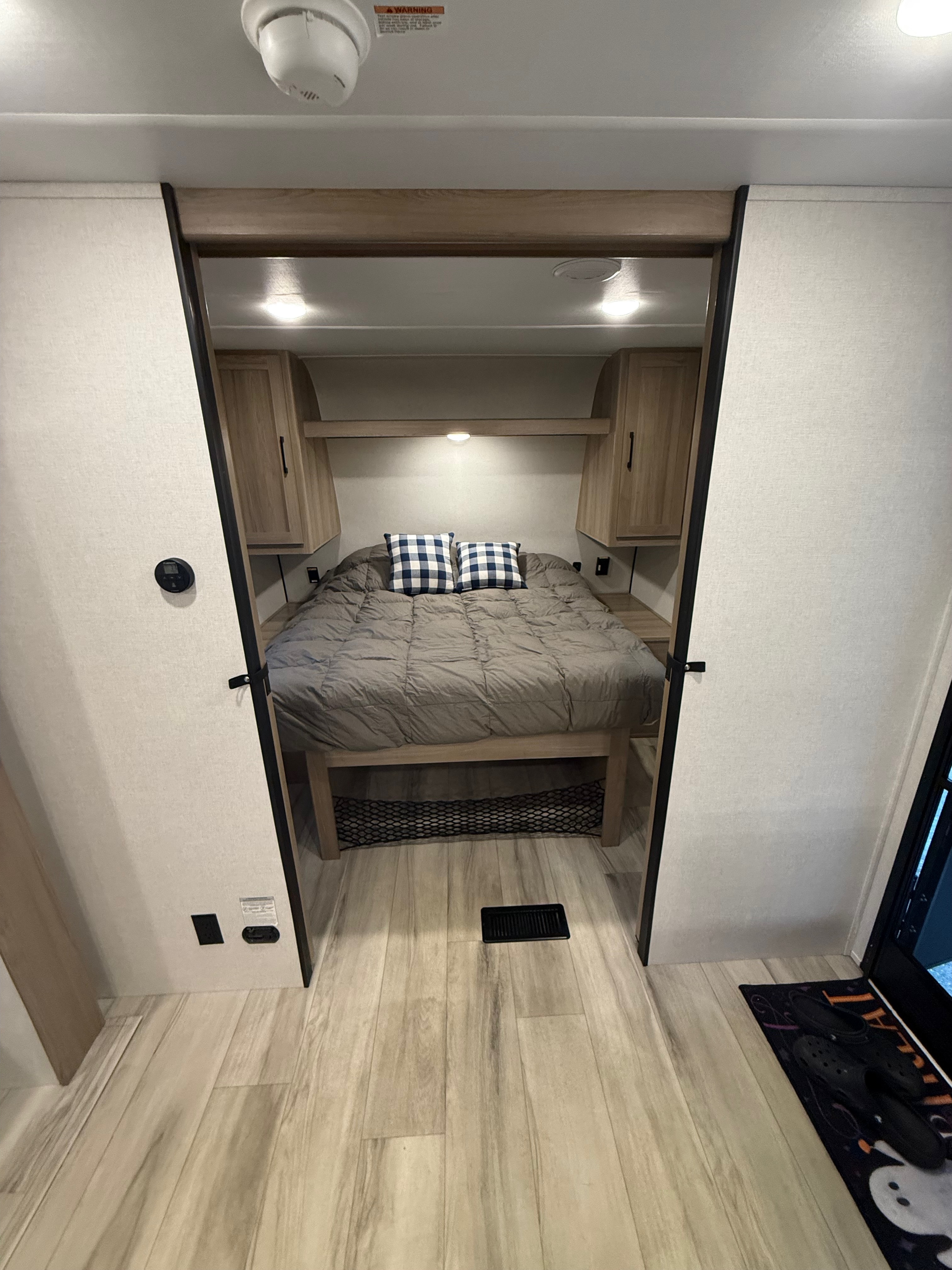 Carson's Keystone 26BX Travel Trailer