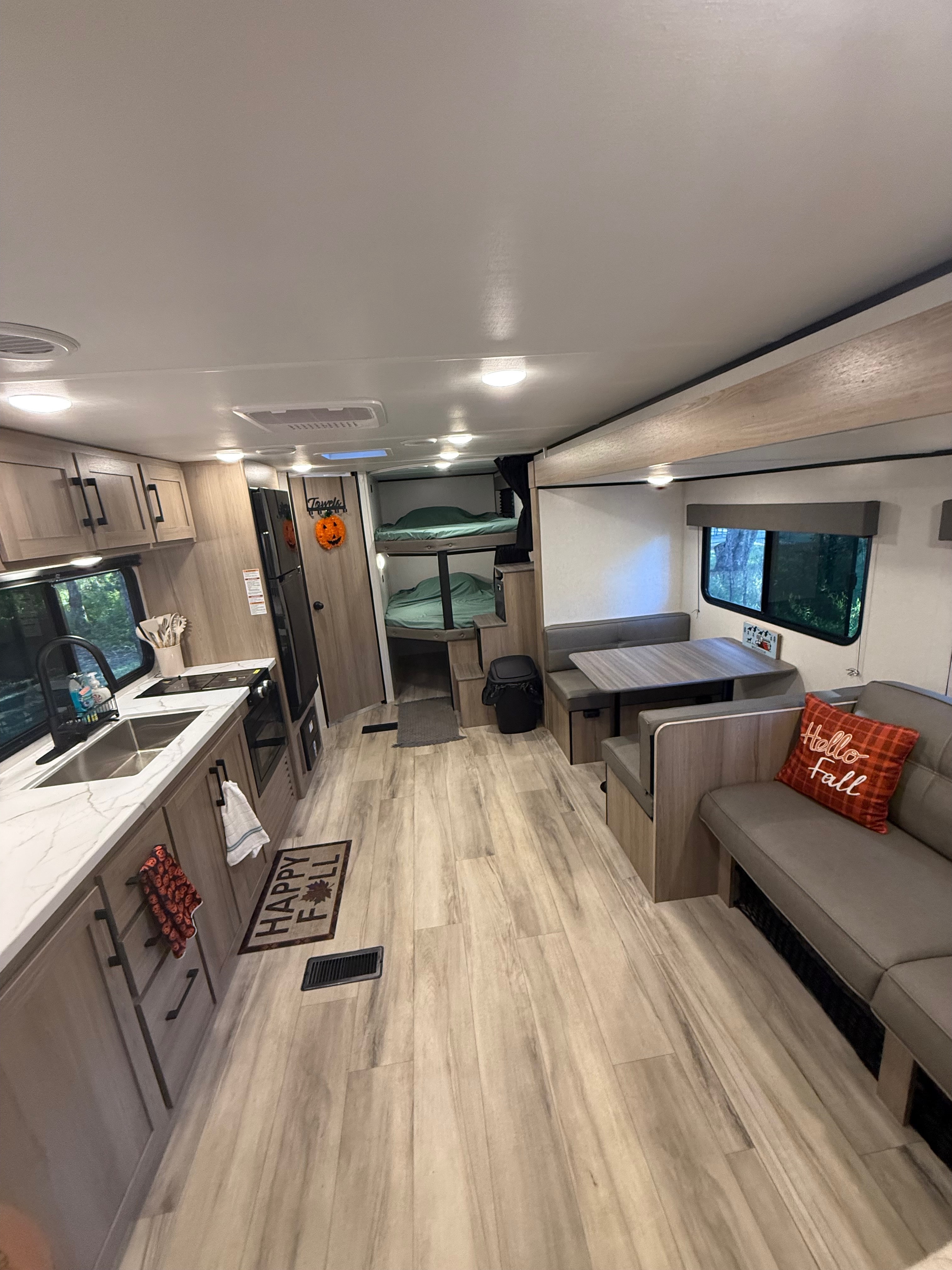 Carson's Keystone 26BX Travel Trailer