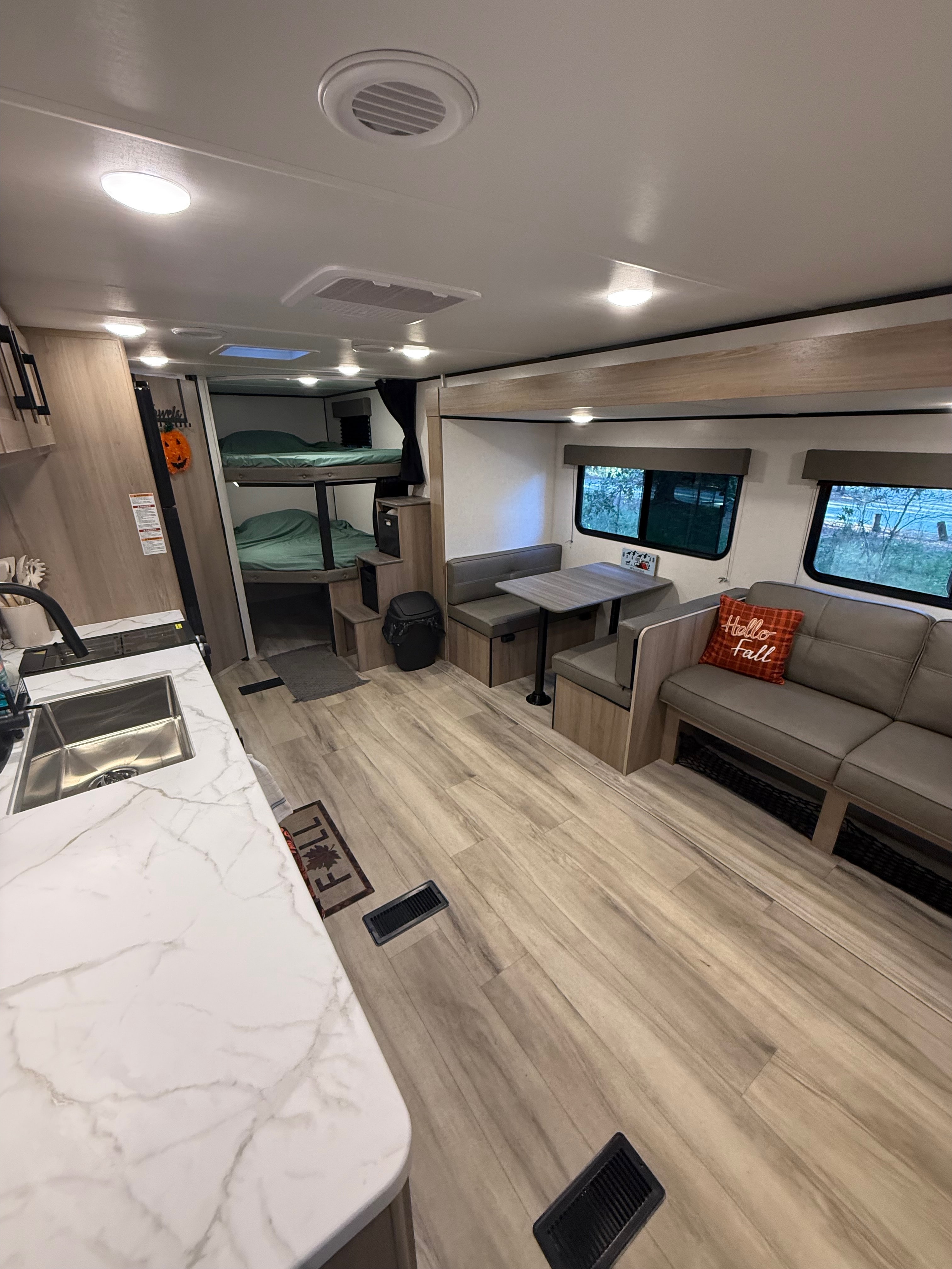 Carson's Keystone 26BX Travel Trailer