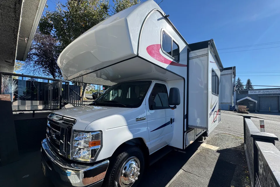 Woodies Adventurer Lp E450 Class C