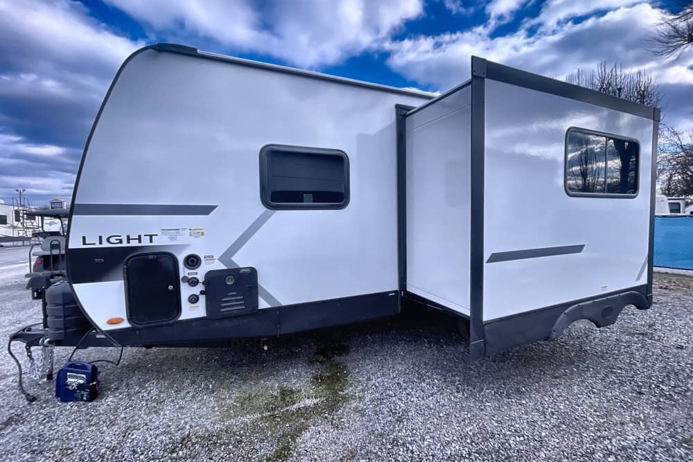 Alicia's Coleman Lite Travel Trailer