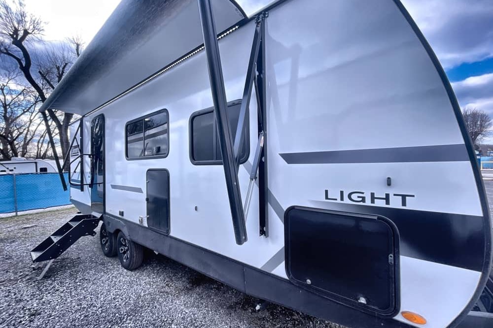 Alicia's Coleman Lite Travel Trailer