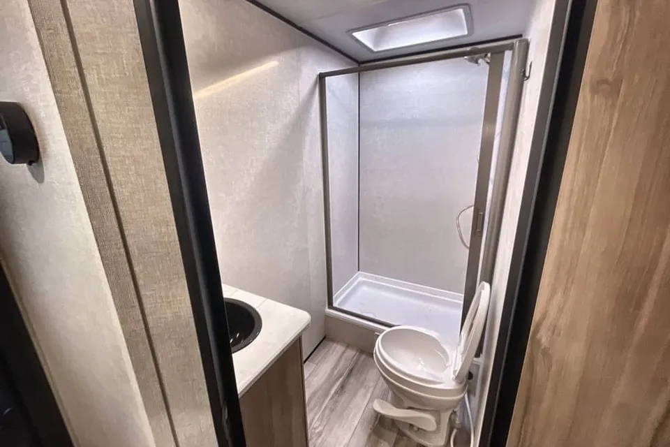 Alicia's Coleman Lite Travel Trailer