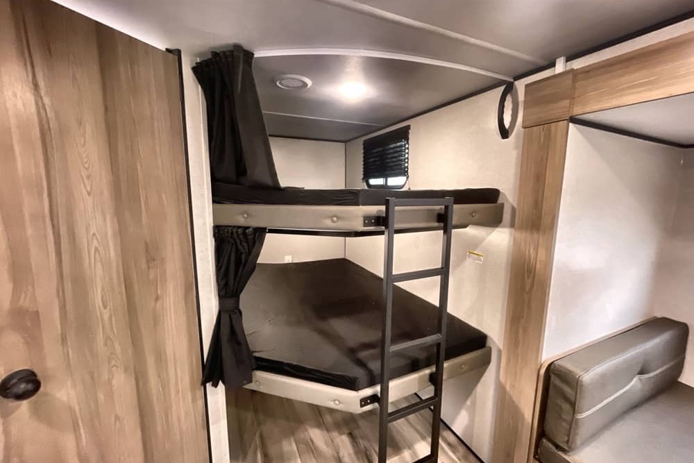 Alicia's Coleman Lite Travel Trailer
