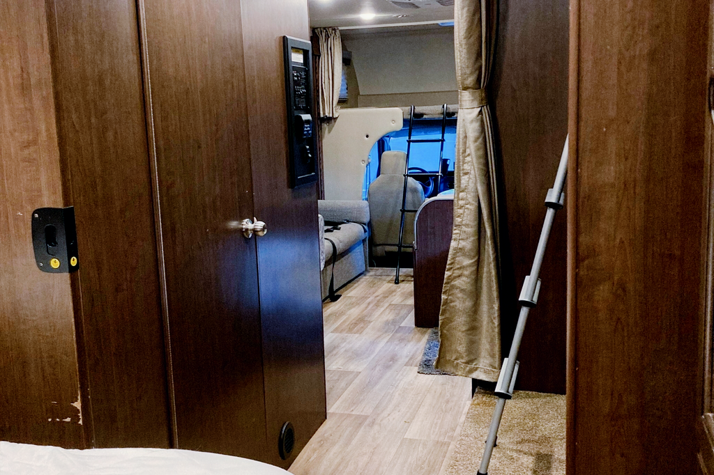 Amy's Thor Motor Coach Freedom Elite Class C