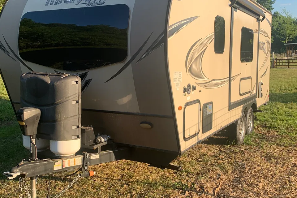 Glenn’s Forest River 21ft Travel Trailer